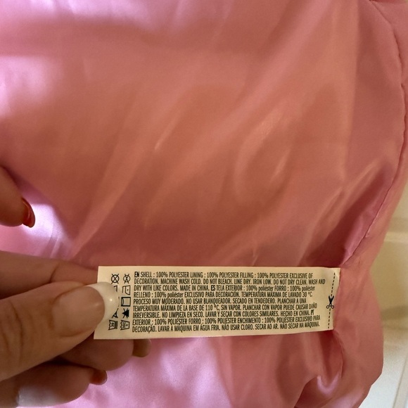 NWT Pink Puffer Cropped Jacket-Forever 21-Size Medium - Picture 10 of 11